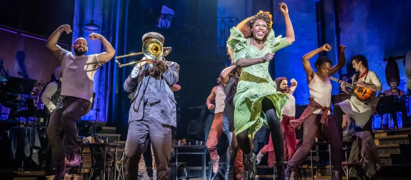Elenco em um musical da Broadway